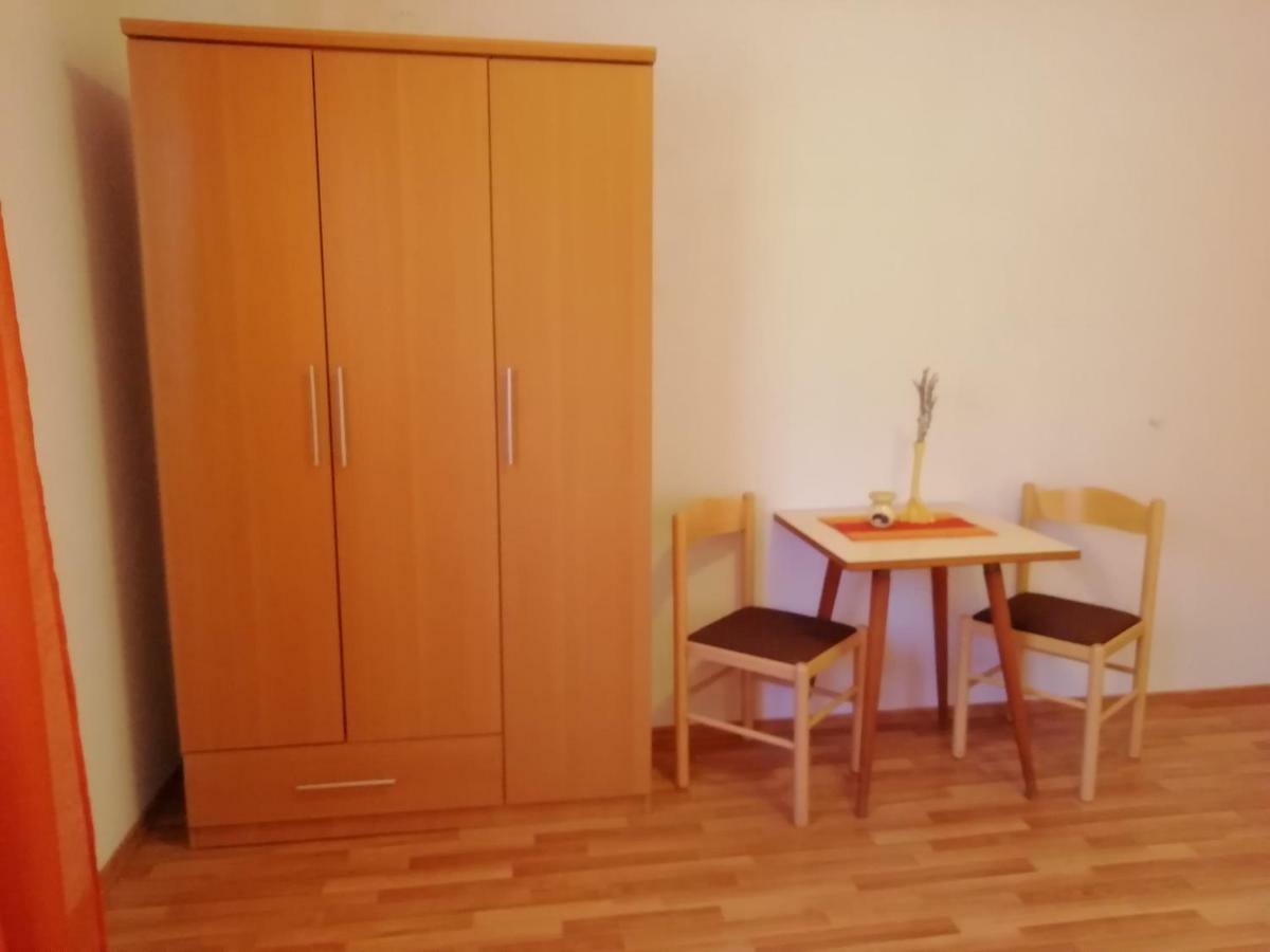 Apartments Jadranka Ivana Pula Extérieur photo
